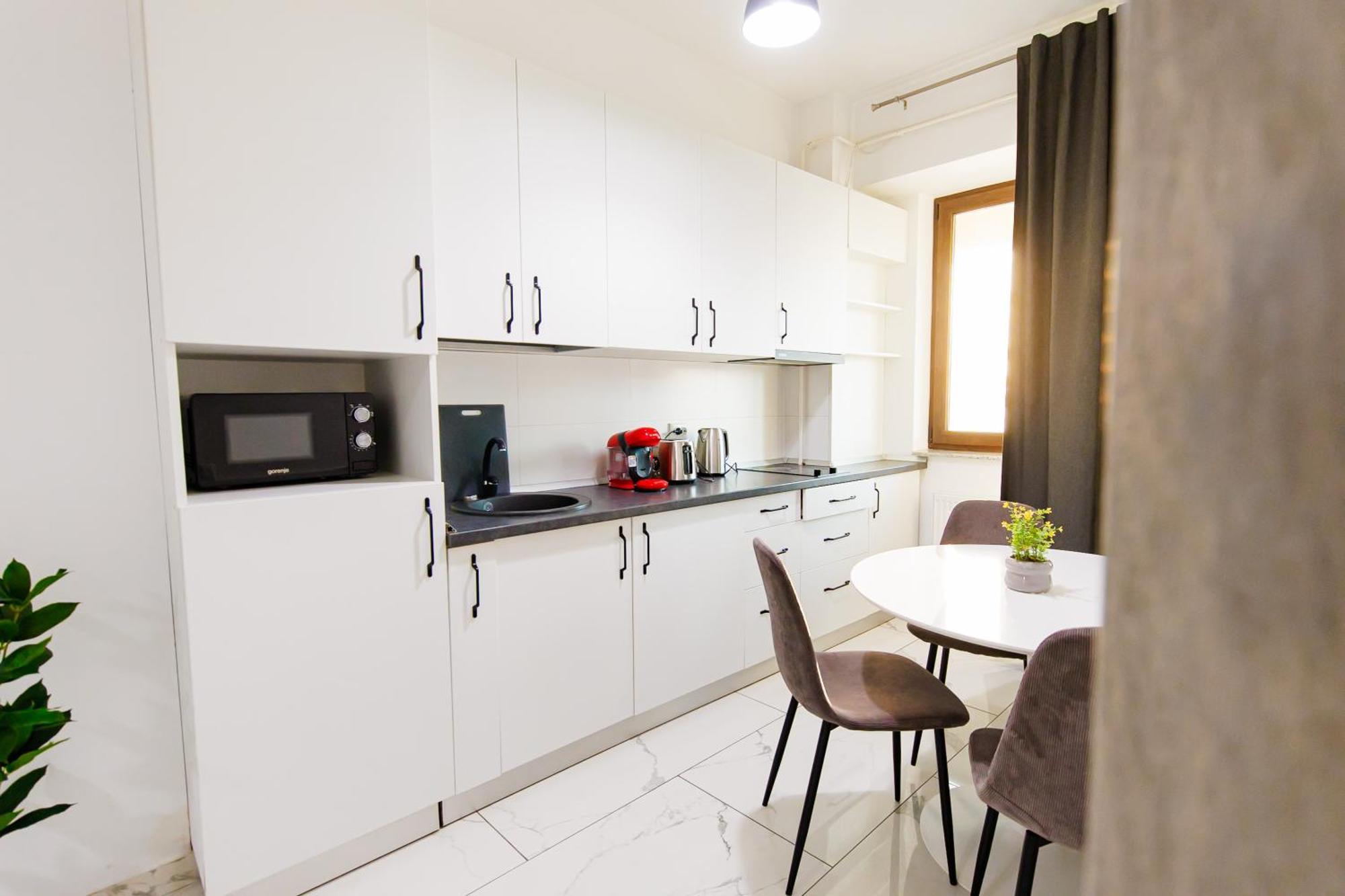 Luxury Lazar Towers Palas Mall Area Iasi Exterior photo